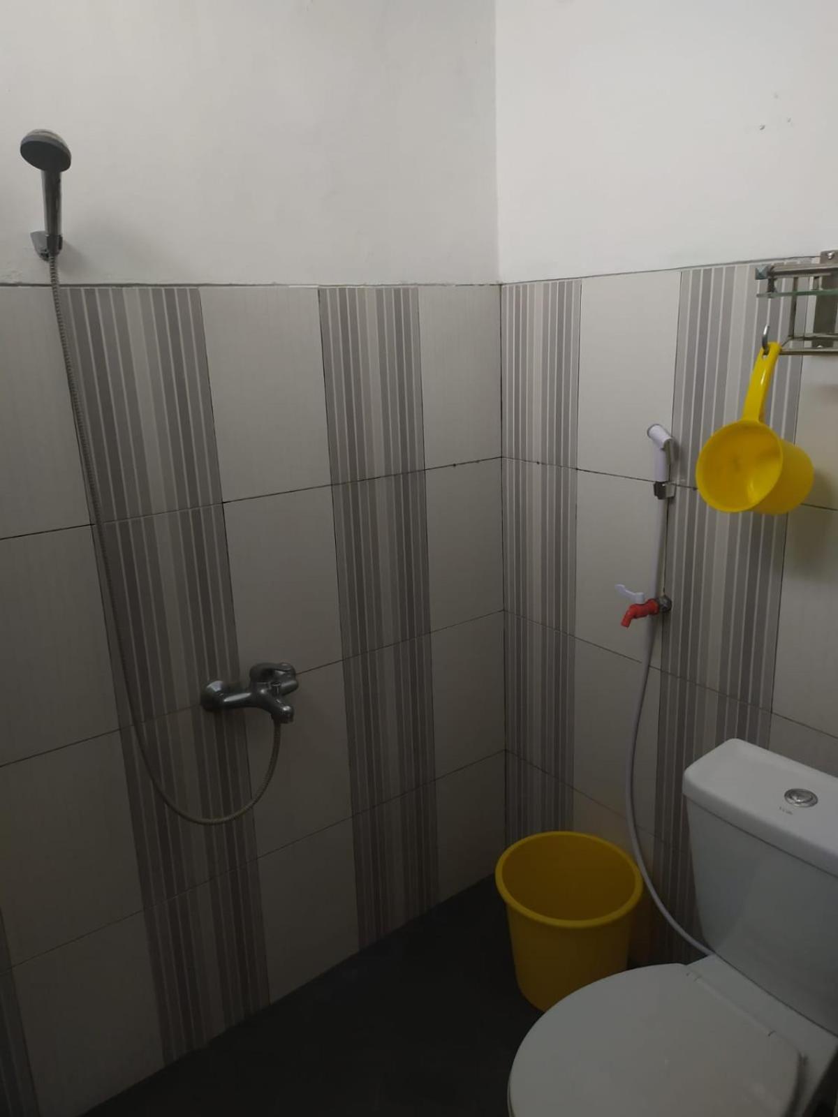 Endah Homestay Syariah Purwokerto Exterior photo