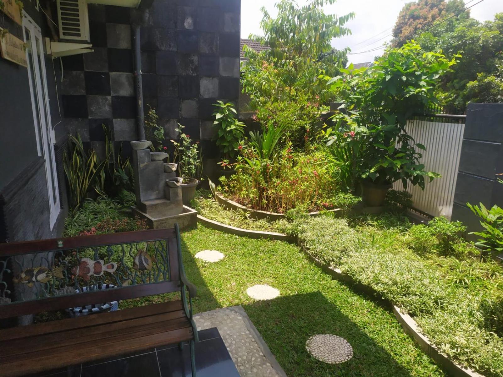 Endah Homestay Syariah Purwokerto Exterior photo